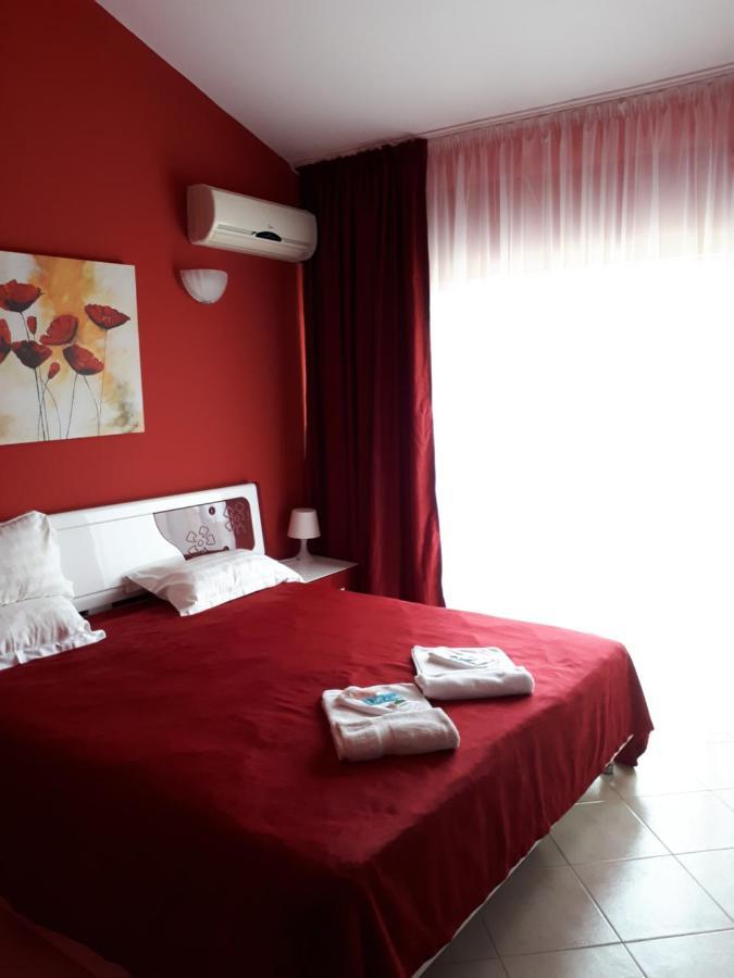 Family Hotel Gogov Sinemoretz Oda fotoğraf